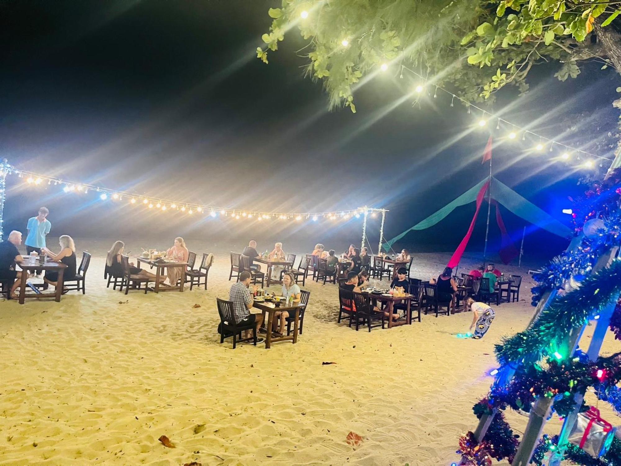 Koh Jum Delight Beach Eksteriør billede