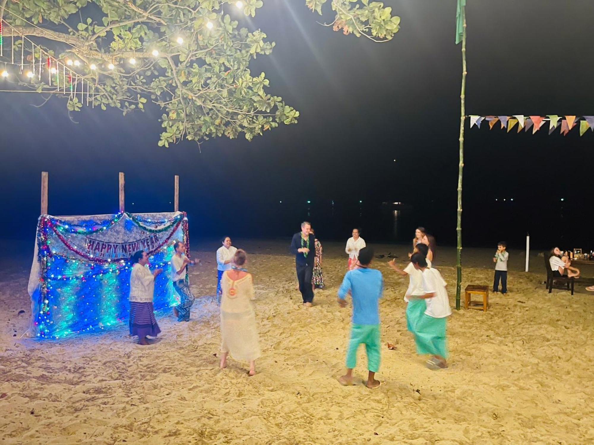 Koh Jum Delight Beach Eksteriør billede